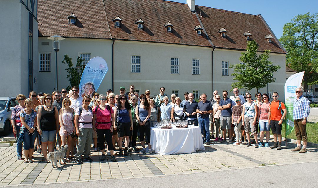 Katzelsdorf: Genusswandern mit Gastro-Begleitung