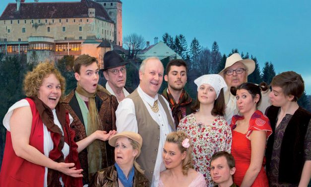 Theater: Comedienbande mit Krumbacher auf der Bühne