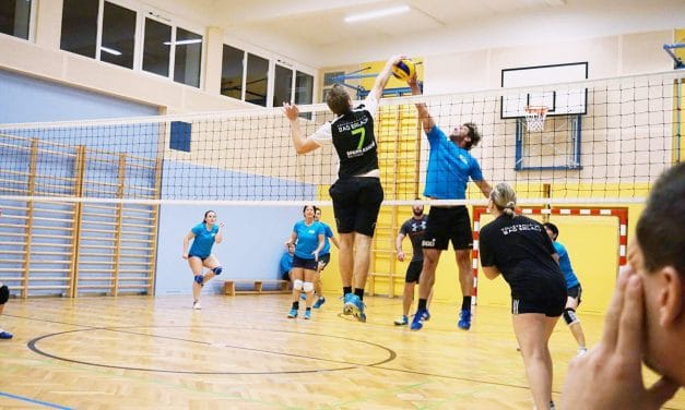 Die „Wuchtlklatscher“ bleiben am Ball