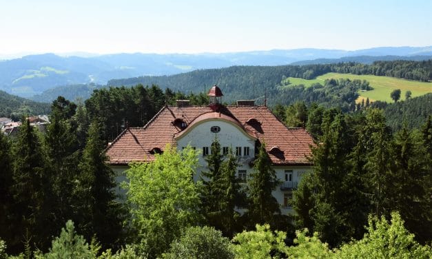 Lost Places: Heilung in bester Höhenluft – das Kurhaus in Hochegg