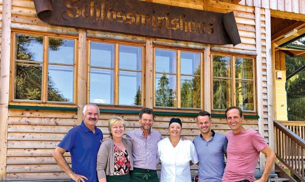 Krumbach: Schlosswirtshaus öffnet seine Pforten