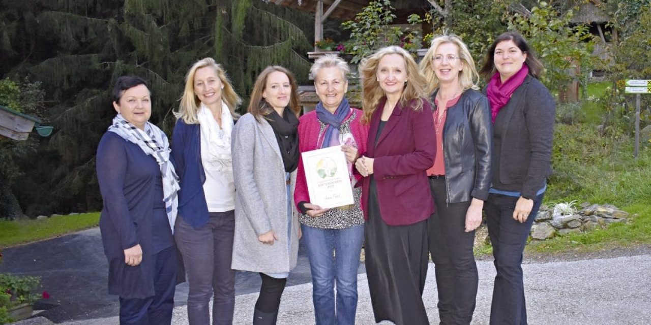 Leopoldine Reisenbauer-Preis an Anni Fassl