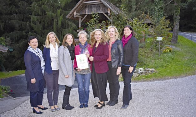 Leopoldine Reisenbauer-Preis an Anni Fassl