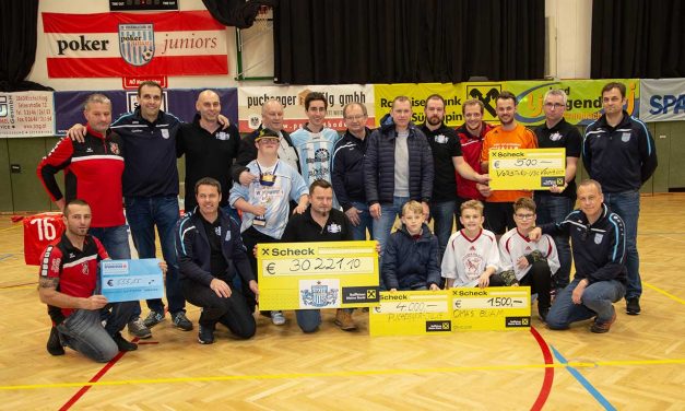 Poker Juniors kickten für den guten Zweck