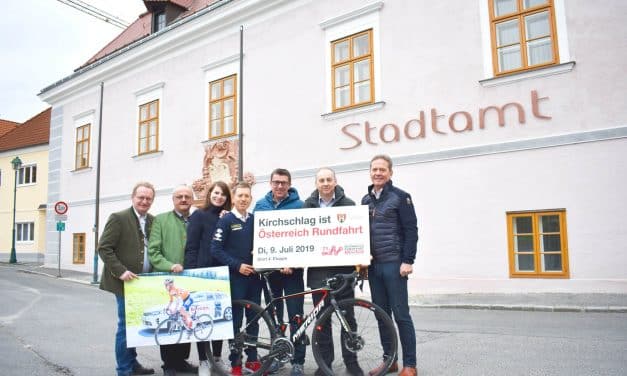 Radrundfahrt: Etappenstart in Kirchschlag
