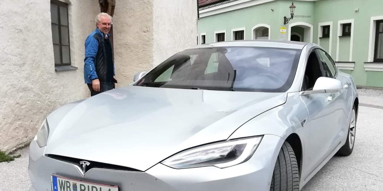 KLAR-Umfrage beantworten: Tesla-Wochenende gewinnen