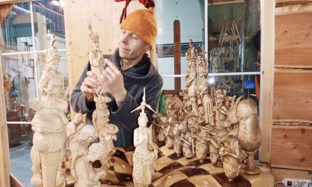 „Schach der tausend Hügel“