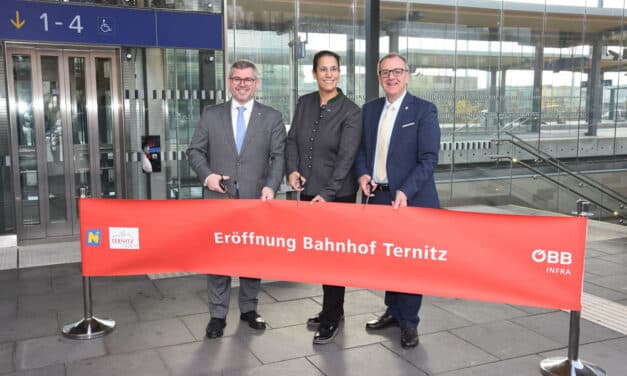 Ternitz: Moderner Bahnhof eröffnet