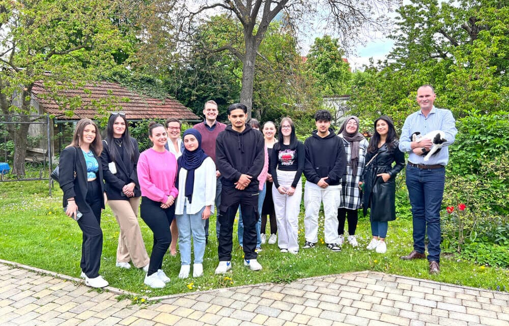 HAK-Patenklasse zu Besuch in Kirchschlag