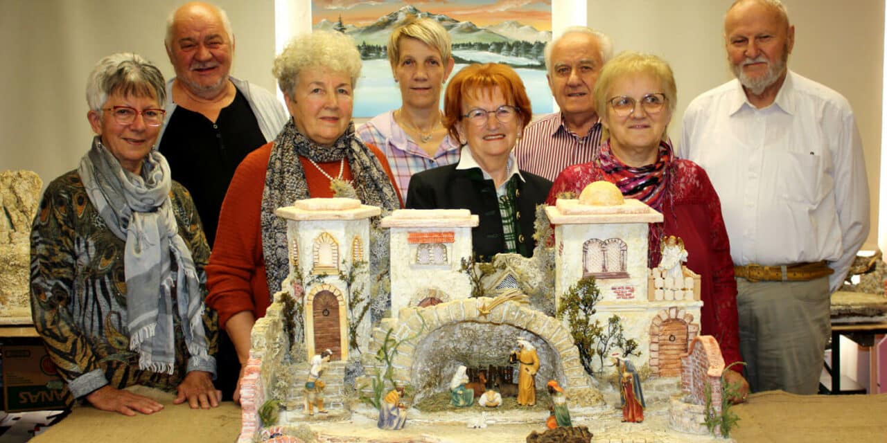 Kirchschlags Krippen-Freunde zeigen die schönsten Werke