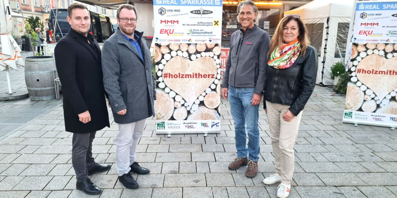 „Holz mit Herz“ spendet Wärme