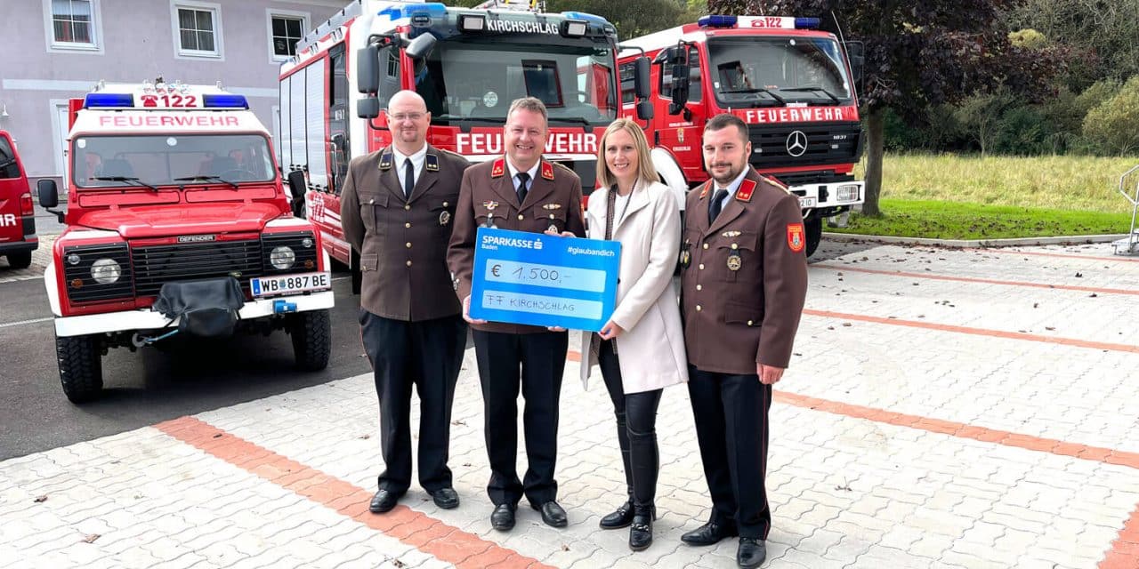 Sparkasse Baden unterstützt Feuerwehr Kirchschlag