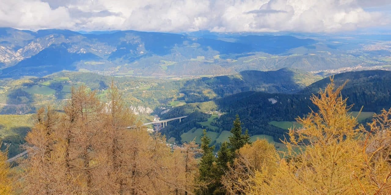 Römerwege, Kriegszeugnisse, Bergbau und Kulturdenkmäler warten darauf, entdeckt zu werden.