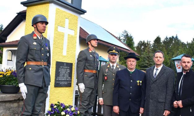 Rückblick und Gedenken am Weißen Kreuz