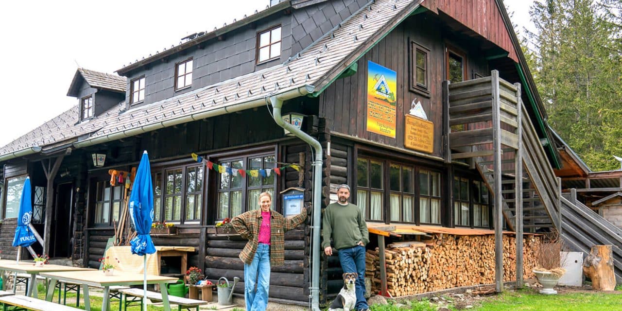 Jubiläum: 100 Jahre Herrgottschnitzerhütte