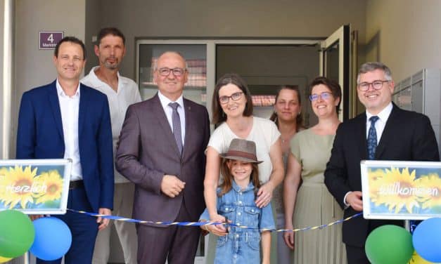 Gemeinde Wiesmath begrüßt neue Fachärztin