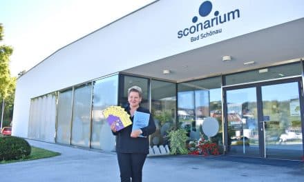 Die Zeremonienmeisterin von Bad Schönau