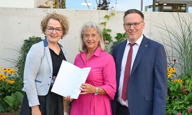 „Persönlichkeit mit Managementfähigkeiten und Führungsqualität“