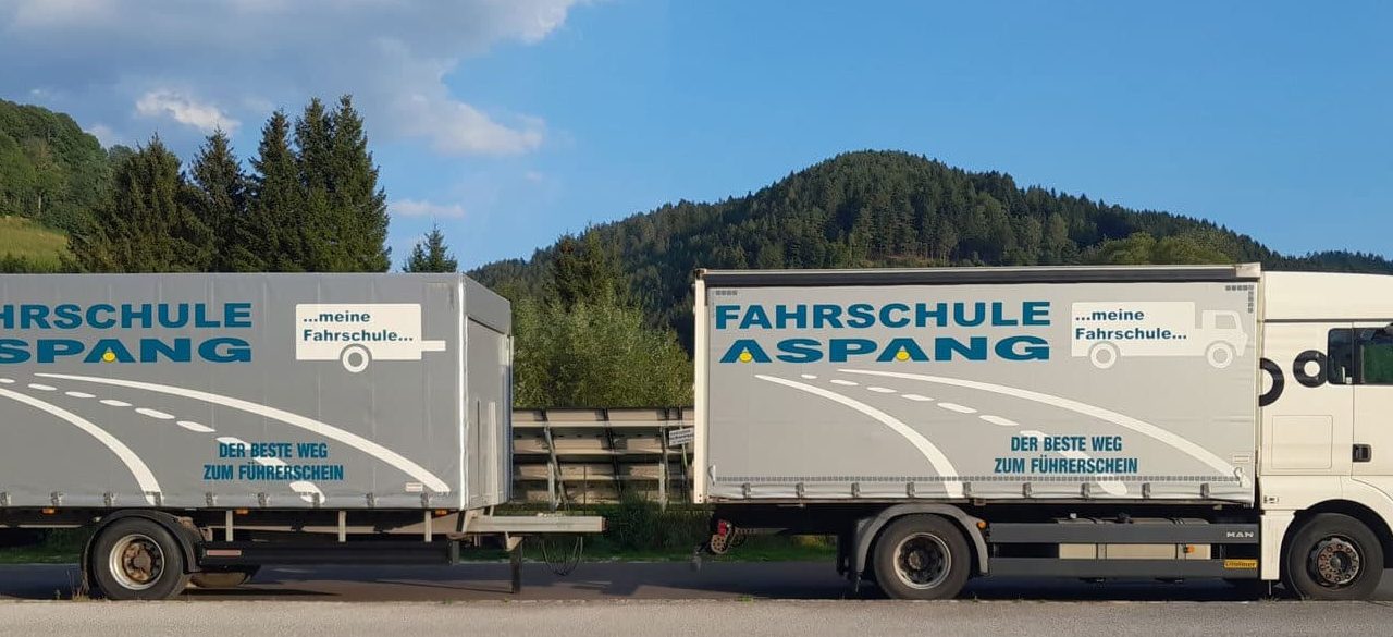 Fahrschule Aspang: Volle Fahrt voraus!