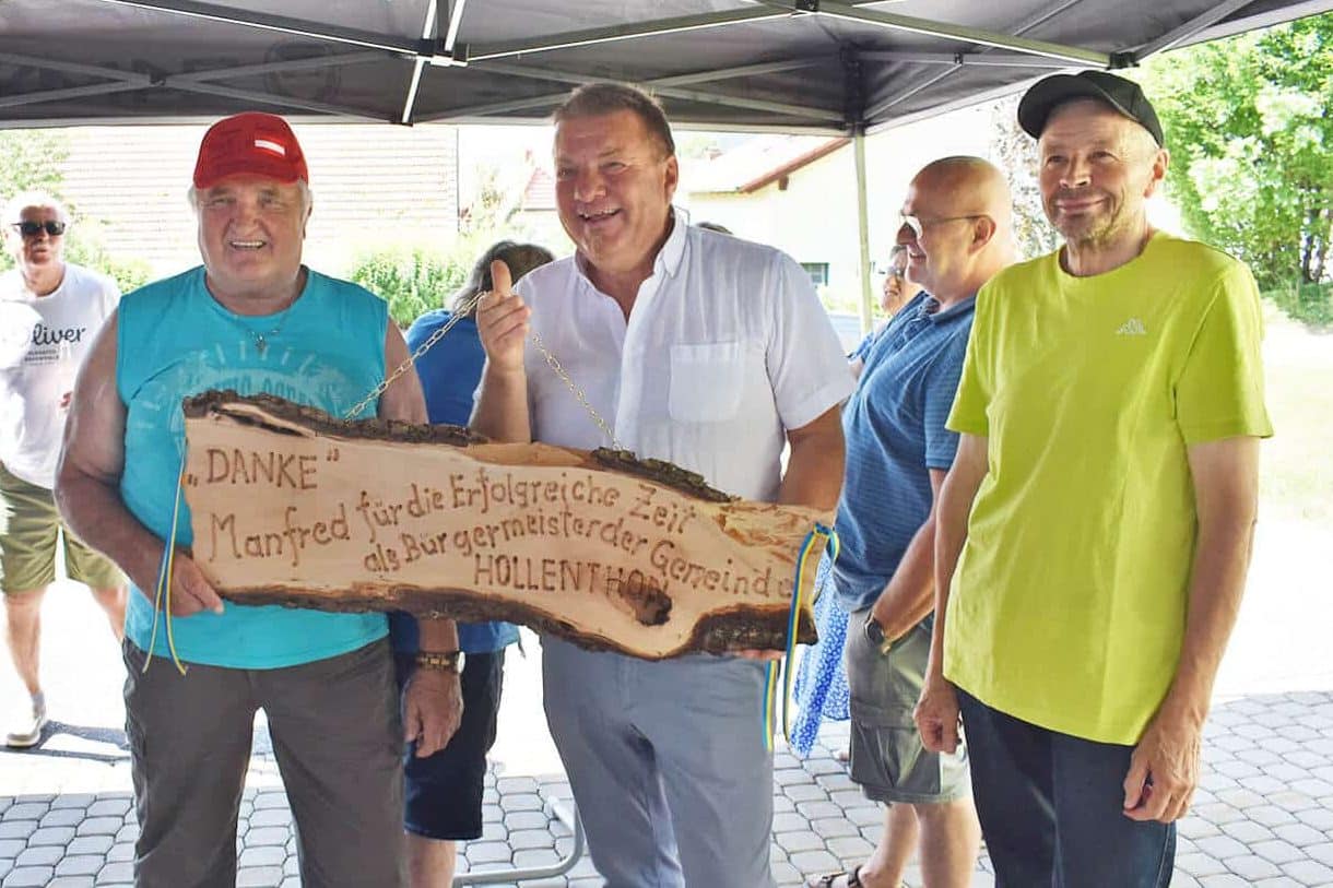 Hollenthons Bürgermeister nahm Abschied 2 Grundtner Abschied5 edited