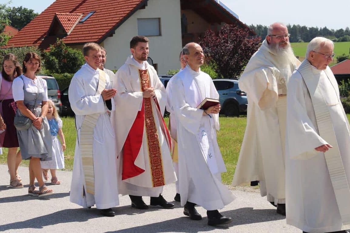 Primiz für jüngsten Pfarrer Österreichs 3 Primiz 94 edited